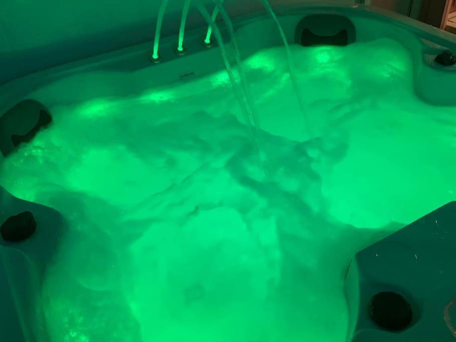 Perfect Couple Retreat To Unwind&Relax With Hottub Appartement Peacehaven Buitenkant foto