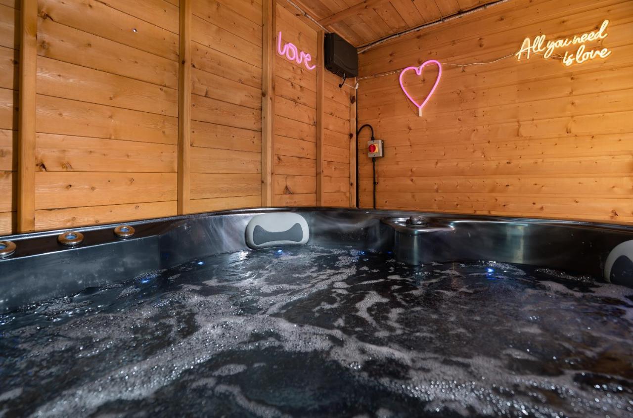 Perfect Couple Retreat To Unwind&Relax With Hottub Appartement Peacehaven Buitenkant foto
