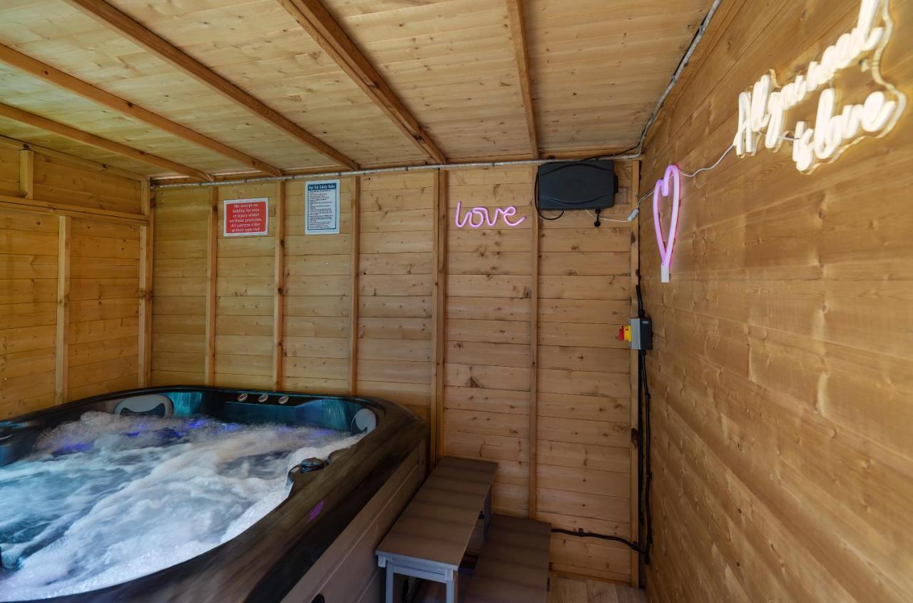 Perfect Couple Retreat To Unwind&Relax With Hottub Appartement Peacehaven Buitenkant foto